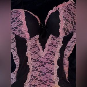 Black sexy lingerie corset like top with purple lace w garter
